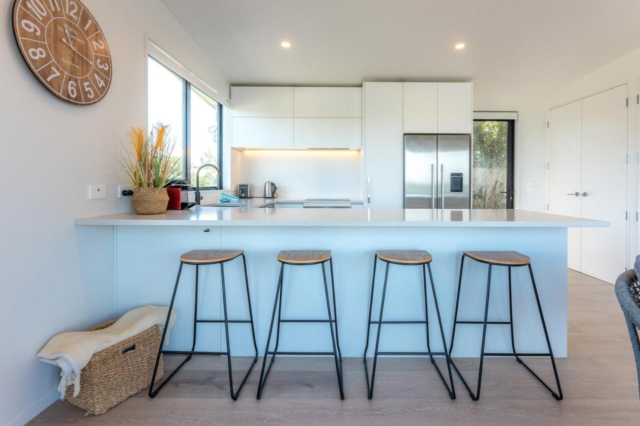Luna Cottage. Stunning Ocean Views On Waiheke Oneroa Dış mekan fotoğraf