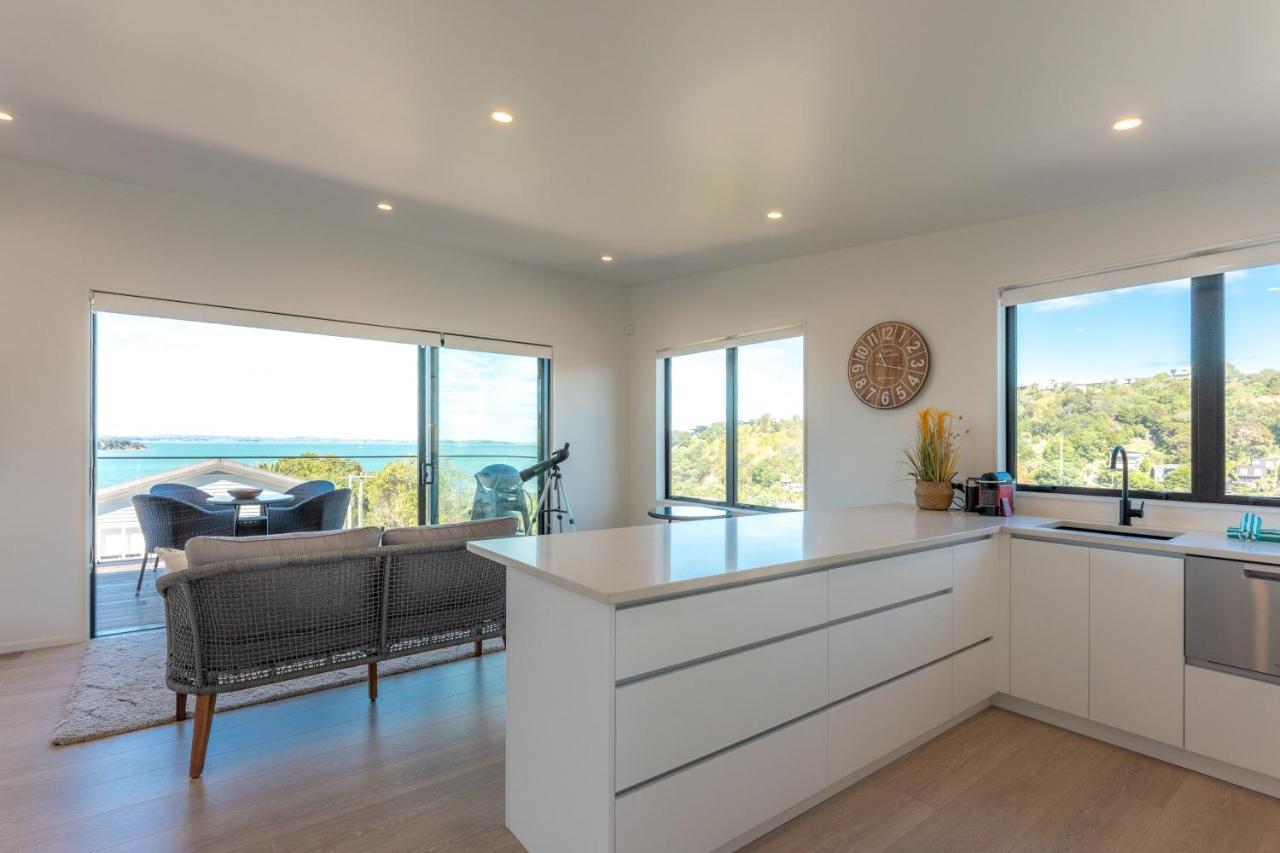 Luna Cottage. Stunning Ocean Views On Waiheke Oneroa Dış mekan fotoğraf